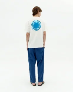 Camiseta blanca sol espalda azul