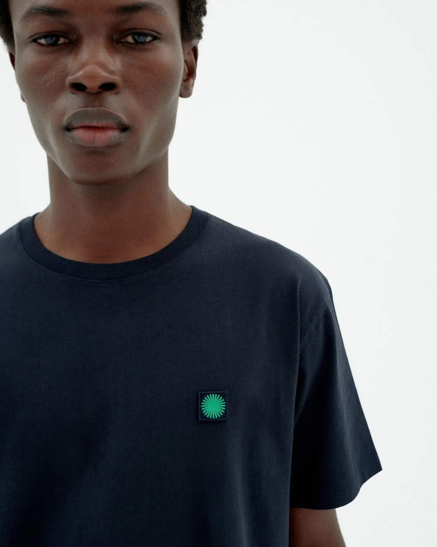 Camiseta navy sol espalda verde