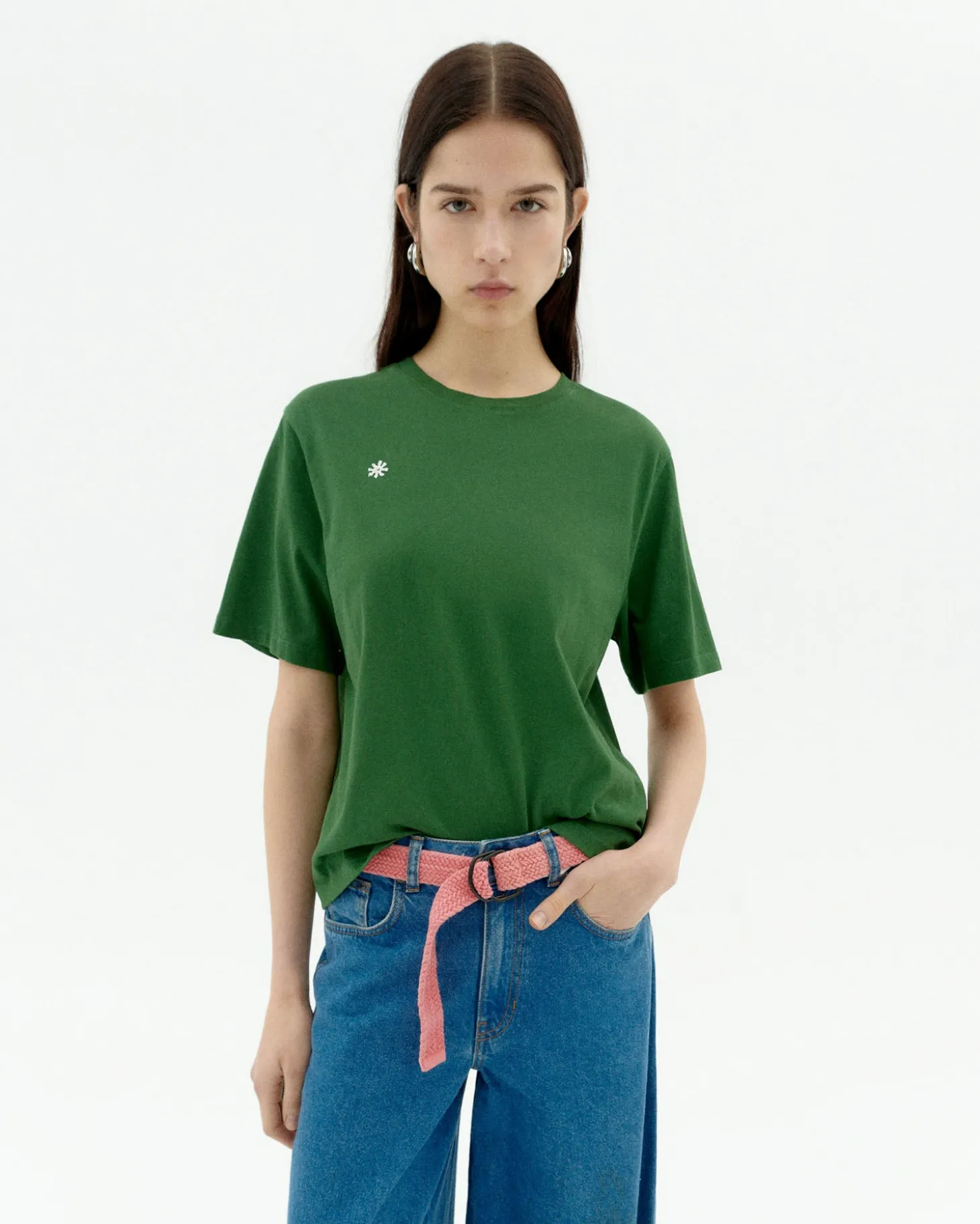 Camiseta verde bordada a mano Lucia
