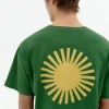 Camiseta verde sol espalda amarillo