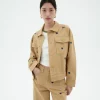 Chaqueta camel bordada a mano Frans