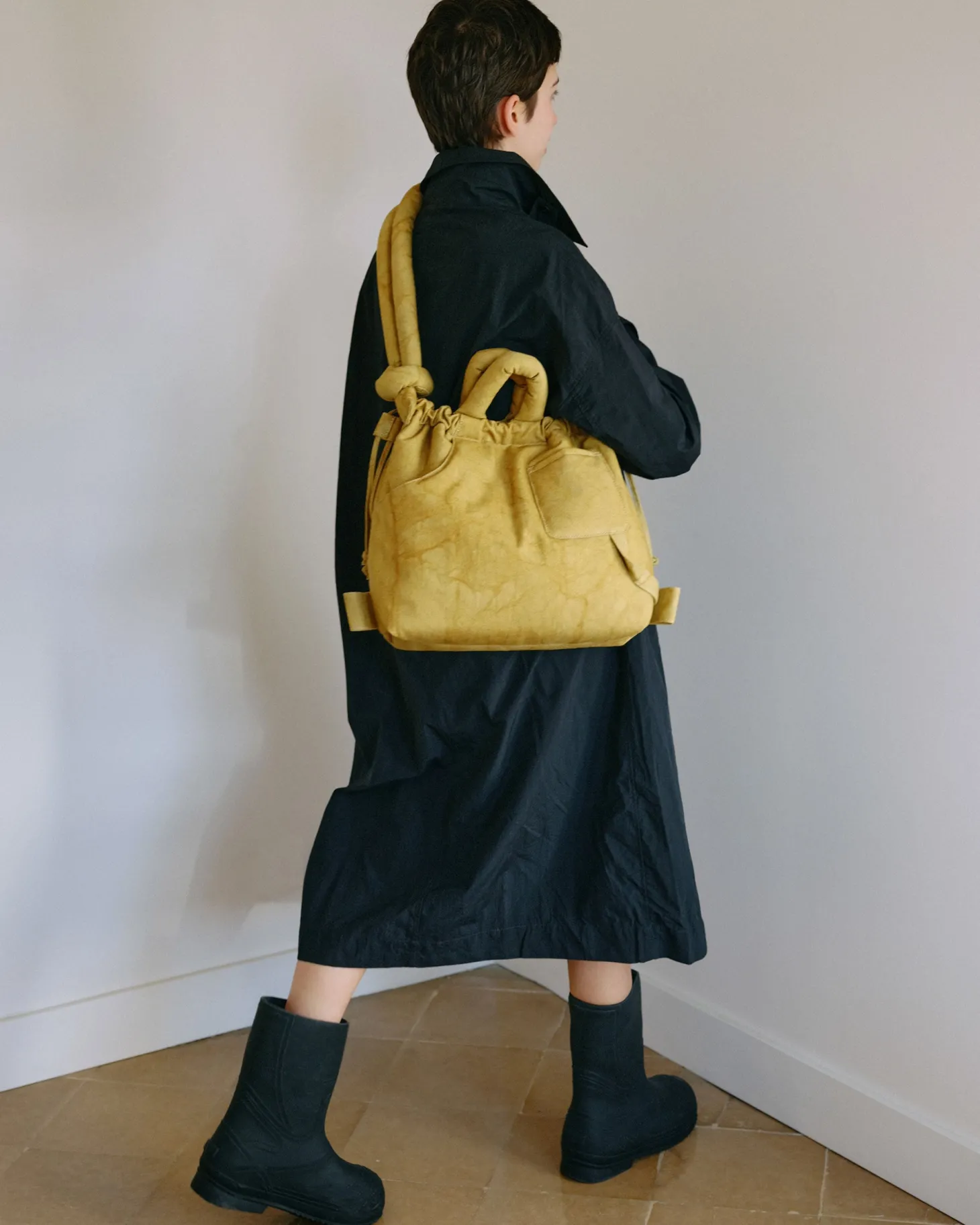 Mustard Ona Washed bag
