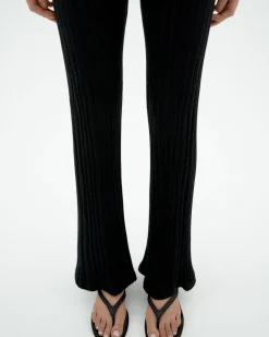 Pantalón punto comfy Ecovero negro Naia