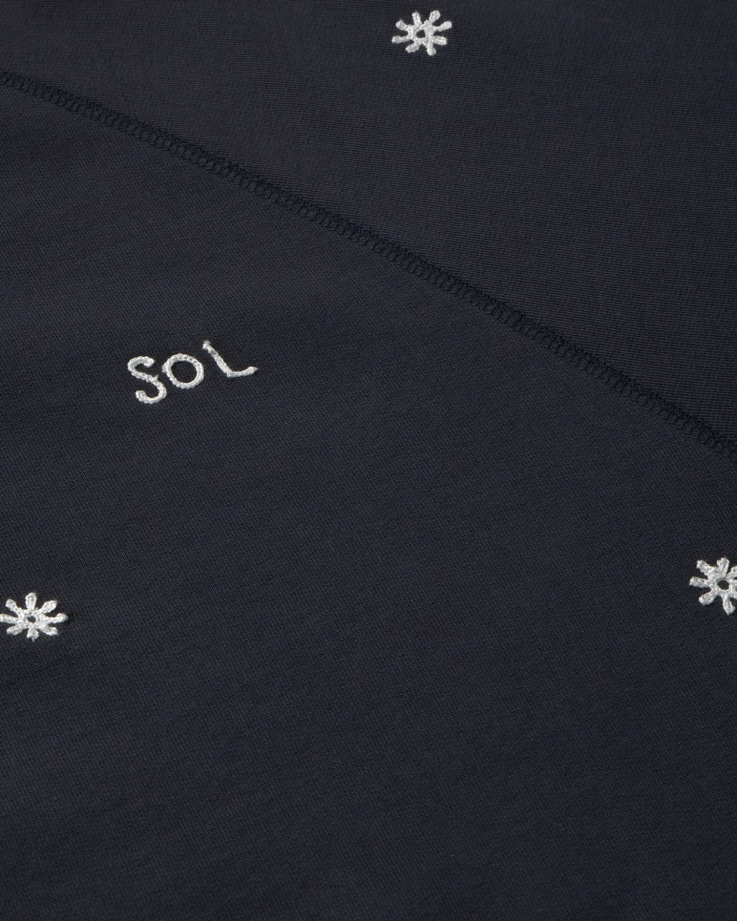 Sudadera bordada a mano Bonnie