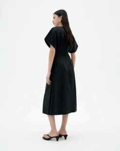 Vestido cintura ajustada negro Laura